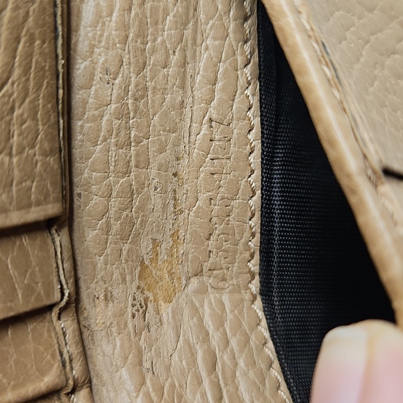 Gucci Interlocking G Bifold Wallet Tan Grained Leather Gold Tone Hardware - Picture 14 of 14